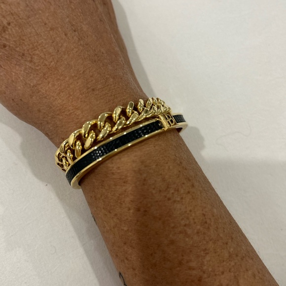 💰PRICE ⬇️•HENRI BENDEL New York • Gold Bangle w/ Chain Attached • - Picture 4 of 10